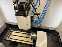 Fresadora CNC FRC4.3 servo no spindle encoders XYZ e 4 eixo