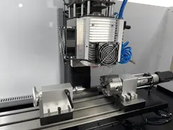 Fresadora CNC FRC5.3HS servo motor no spindle 8000RPM