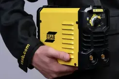 Máquina de Solda Inversora ESAB Bantam 120 A Bivolt | 2,8 kg Portátil